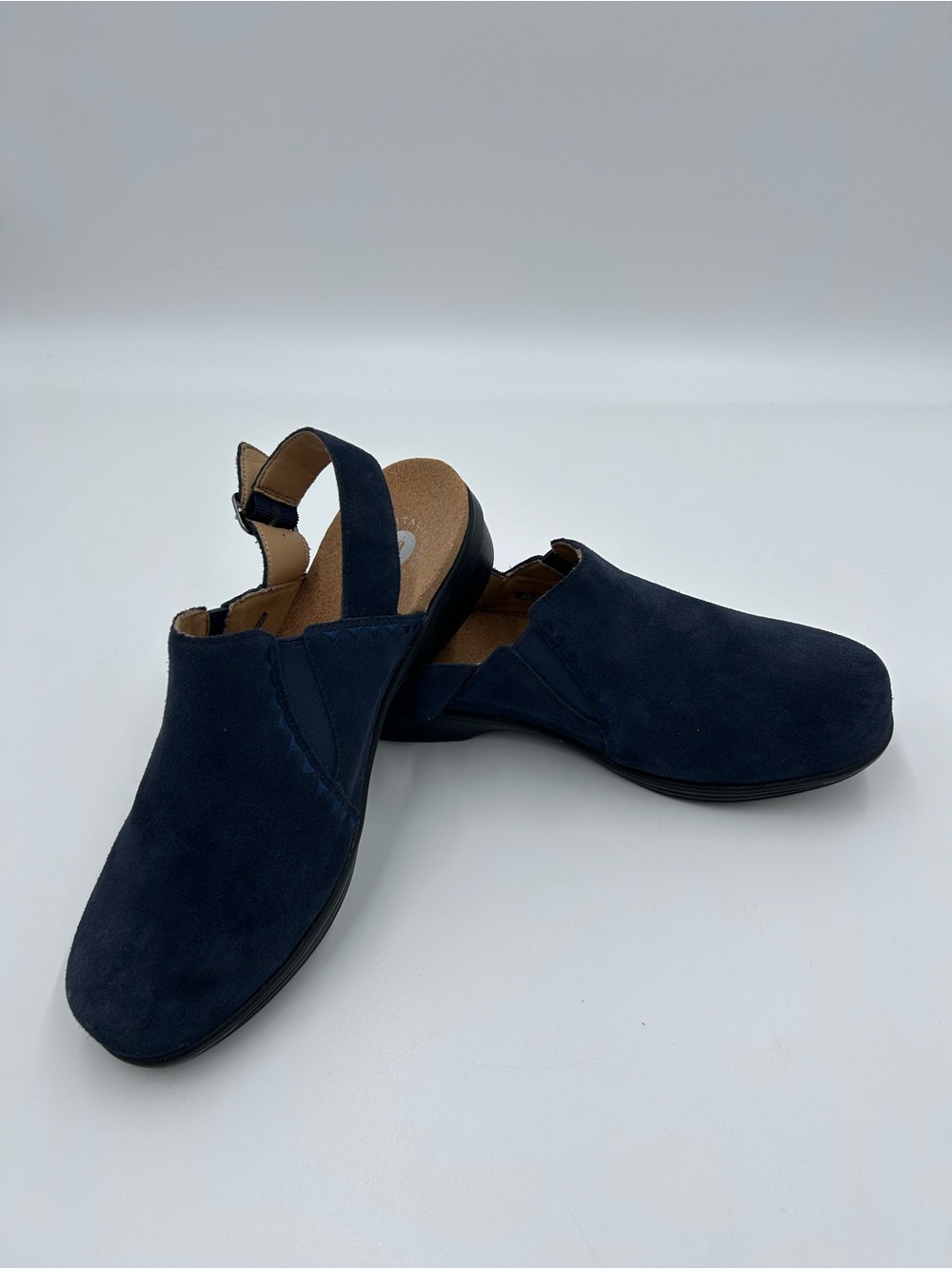 REVITALIGN Navy Suede Slingback Clogs 9 NWOT